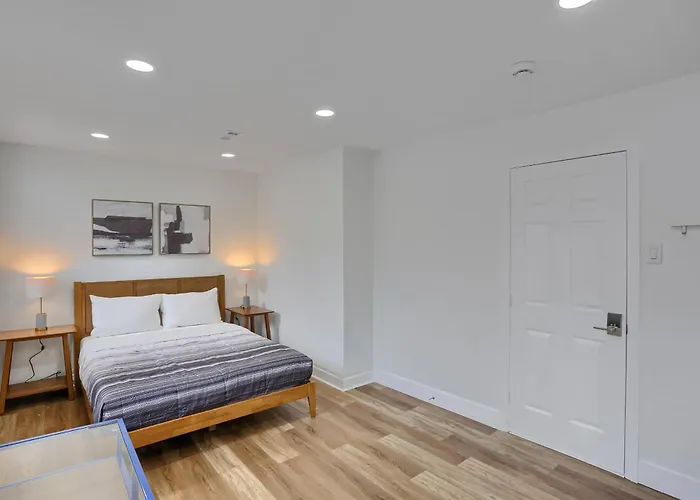 Habitación en casa particular Troy Hill 2b Modern Private Bedroom With Shared Bathroom Pittsburgh